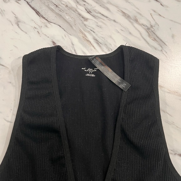 3/$25 BDG Urban Outfitters Josie Ribbed Crop Top Black Size Small - Picture 3 of 5